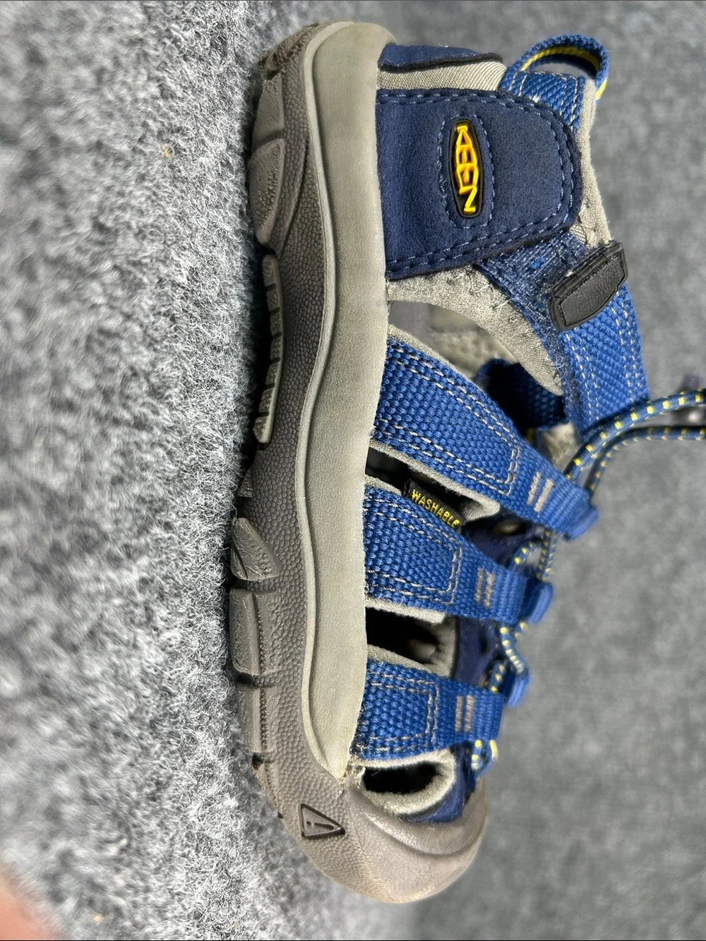 Keen Newport H2 Sandals Blue Outdoor Sandals with Bungee Closure Kid’s Size 11
